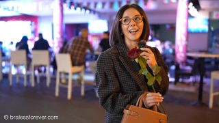 Video Eve  Rate My Outfit? 1440p 2K-5