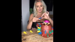 Porchiaxx - porchiawatson () Porchiawatson - national talk like a pirate day george has one sword 19-09-2020-2