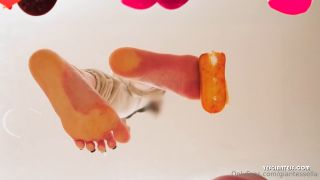 ﻿Giantess Ella - Dinner is served (Fetish porn)-3