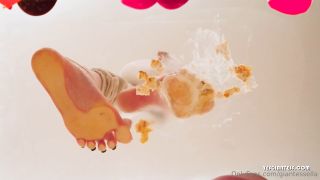 ﻿Giantess Ella - Dinner is served (Fetish porn)-7