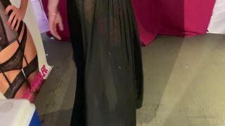 Angel Emily - angelemilyxxxx AngelemilyxxxxPetit moment secret et coquin avec mon homme au salon erotique Sexy and private m - 08-01-2020 - SiteRip-3