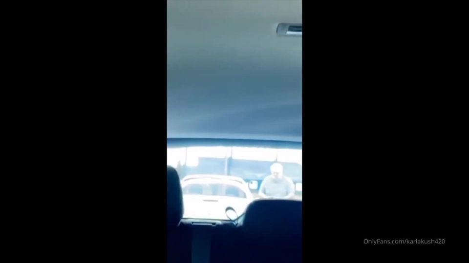 Karla Kush - karlakush420 () Karlakush - we were so fucking horny we fucked right in the parking lot w cars all around us in bro 29-01-2020