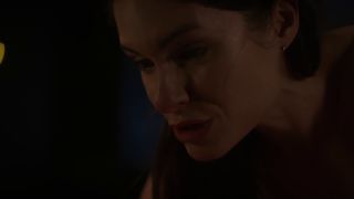 Discover Olivia Grace Applegate's Hottest Scenes! 🔥-8