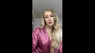  feet porn | footbaddie  Fuxk you pay me…. DUH  | footbaddie-6