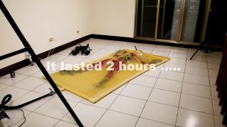 Online tube Corona Doll – Latex Vacuum Bed Bondage-8