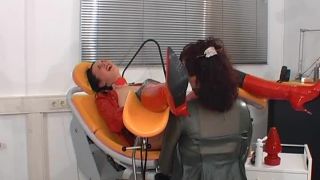 Spekula 63 Assfisting with Trish.-7