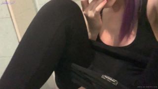 Xxx Porn Hd Video- SiaSiberia 40 Masturbation My Pussy In The Gym Toilet.mp4-1