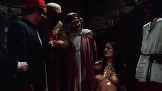 Ilsa, Harem Keeper of the Oil Sheiks (BDRip) (1976)!!!-5