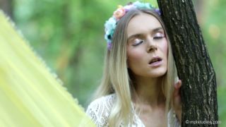 Online tube MPLStudios presents Karissa Diamond – The Summer of Love-7