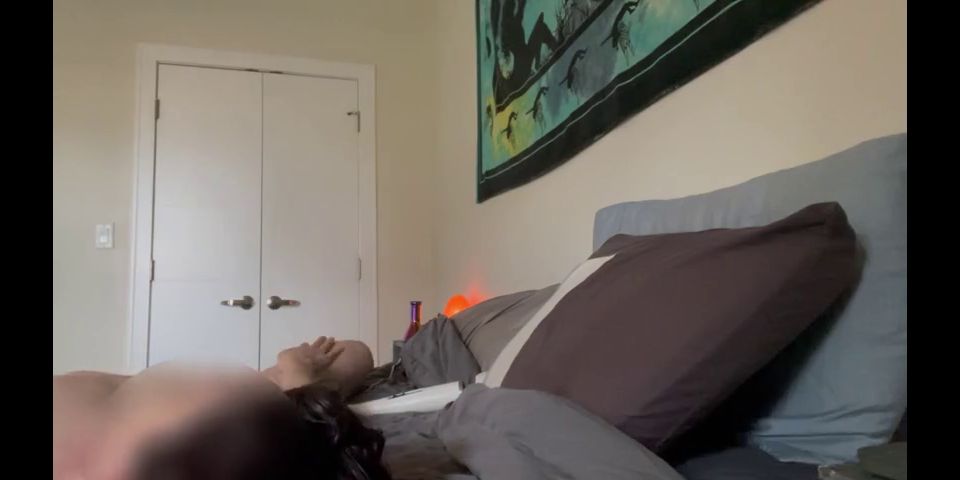 Stoner Chick I want you to masturbate with me - hairy, flexible stoner chick