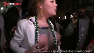 Mardi Gras Girls Flashing-7