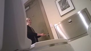 Toilet Indoor – hz 23155 | voyeur | voyeur-1