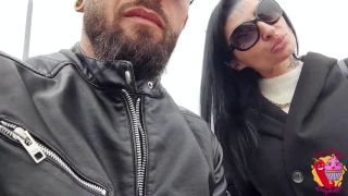 [GetFreeDays.com] Lui In Bici E Lei Corre A Piedi Ma Poi La Mette A Pecora japanese hardcore porn-1