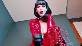 adult video 16 newspaper fetish femdom porn | Mistress Mia - RED OR BLACK | jerk off encouragement-8