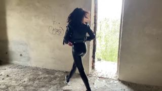 Hungry Kitty - Latex Babe Fuck In An Abandoned House (Amateur porn)-1