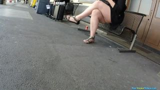 Milf crossed legs upskirt-7