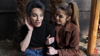 Vanessa Vega, Ariel Demure Demure In Las Vegas Ariel Demure And Vanessa Vega (Shemale porn)-8