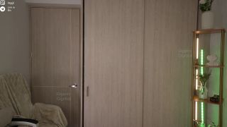 Intimate Moments: A Guide to Romantic Connections-2