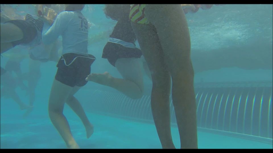  Voyeur - Underwater swimsuit tracking - YMUW-1090, voyeur on voyeur