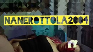 PiccolaKitty,Nanerottola04 - Mi faccio scopare sul tavolo in cucina a gambe in aria-0