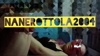 PiccolaKitty,Nanerottola04 - Mi faccio scopare sul tavolo in cucina a gambe in aria-1