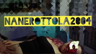 PiccolaKitty,Nanerottola04 - Mi faccio scopare sul tavolo in cucina a gambe in aria-3