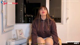Mi Vecina Timida De Gran Culo Tiene Su Primer Casting Porno Y Me Corro En Su ...-1