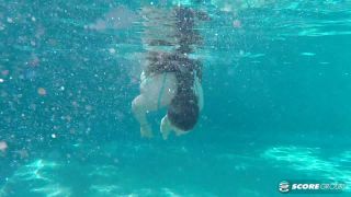 Big Boobs Underwater(Hardcore porn)-2