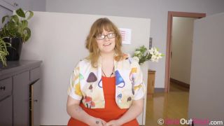 Curvy Busty Amateur With Glasses Masturbates During Interview-0