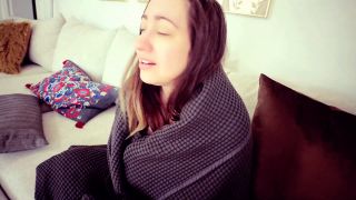 Lalunalewd – Mommy Caught Naked During Movie.-2
