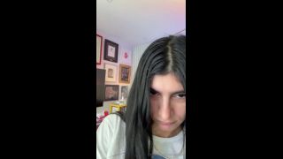 Mia Khalifa On Her Daily Routine Of Seducing You With Her Big Tits Onlyfans (Amateur porn)-5