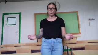yogabella Teacher Gives In-2