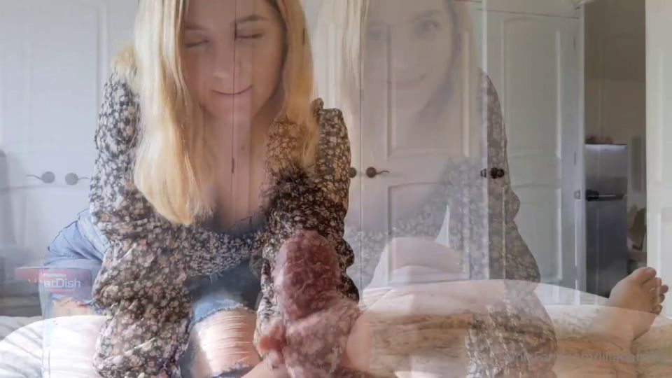 Lilianafenty Your Gf Walks In On You Jerking Off With Her Lotion And Of Course (Amateur porn)