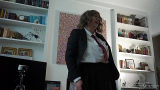 Dreams of Spankingimpersonate-schoolgirl behind-the-scenes streaming-7