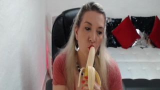 M@nyV1ds - Sandybigboobs - in love with my banana-8