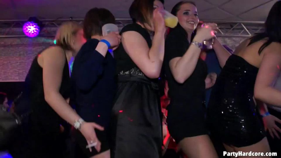 Party Hardcore Vol 70 Part 2 (Party)