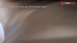 Masseuse ends up sucking my penis and asks me to fuck her-6