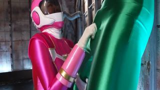 [SuperMisses.com] SPSD-59 Curvy female executive hero pet Velmaria-005-1