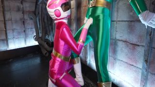 [SuperMisses.com] SPSD-59 Curvy female executive hero pet Velmaria-005-2
