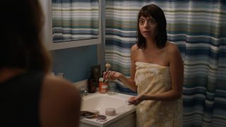 Kate Micucci - Easy s03e04 (2019) HD 1080p!!!-8