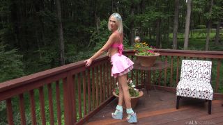 xxx video 18 Sweet and Bubbly BTS on blonde porn long hair blonde hairjob porn-3