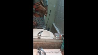 horseprincess I almost broke the bathroom sink Quase quebrei a pia do banheiro - 08-10-2021 - Onlyfans-2