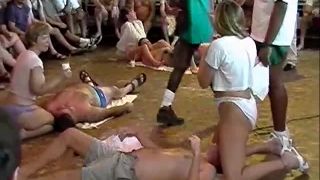 PublicFlash nudebeachtwo (mp4)-2