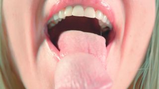 Good Morning Close Up Tongue Teasing Blowjob 1080p-1