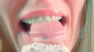 Good Morning Close Up Tongue Teasing Blowjob 1080p-2