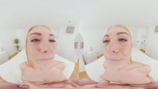 Stepsis Nancy Obsessed with Brotherly Love – Nancy A (GearVR)(Virtual Reality)-9