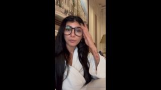[K2S.CLUB] Mia Khalifa - Shaking My Tits, Grinding My Hips, Nips Outtt, Booty Poppinggg + Glasses On - FullHD 1080P-2