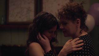 Kathryn Hahn in Mrs. Fletcher 2019 S01E07 WEB-6