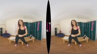 Porn online WankitNowVR presents Gym Jerk – Rose R 5K-1