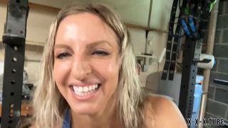 Hardcore porn Lora Cross Lora Cross Chin Up And Pushup Challenge  Lora Cross -1